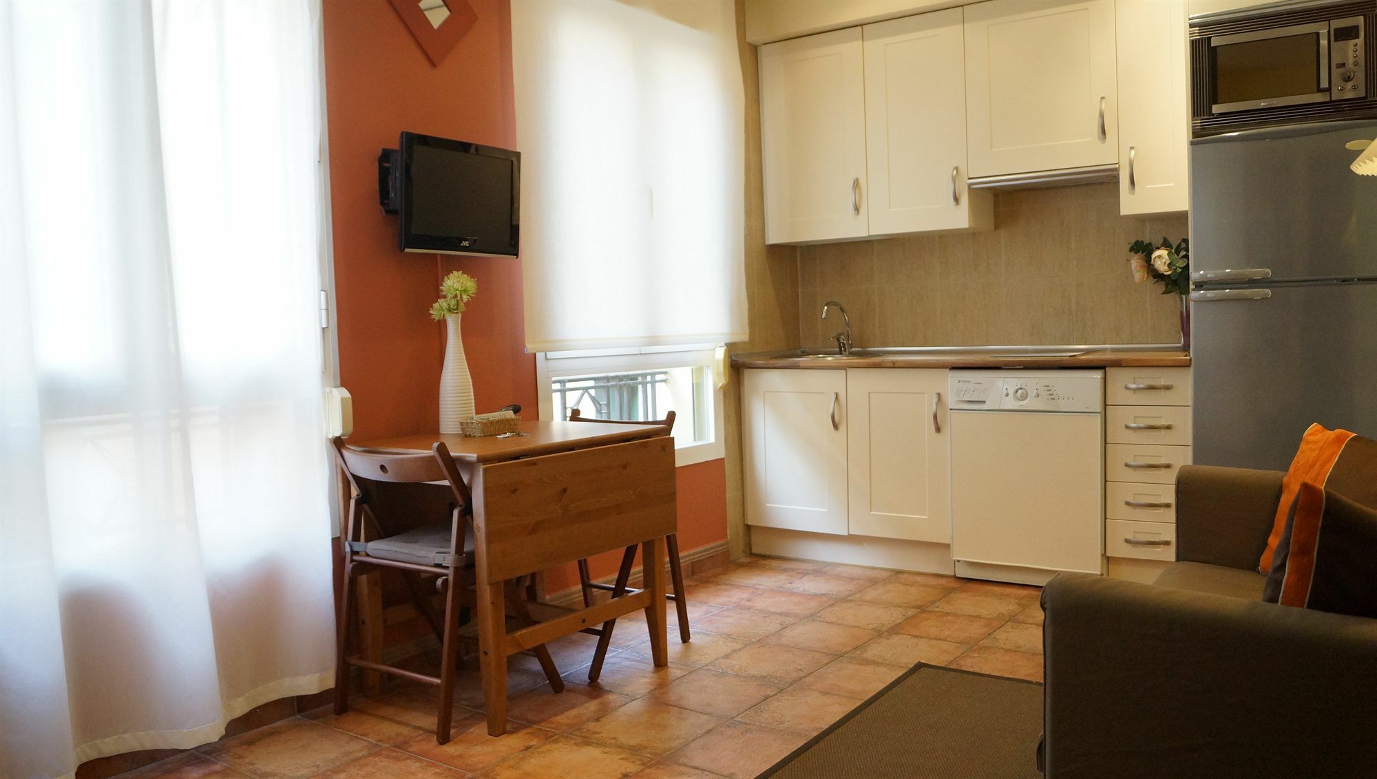 Apartamento Tirso De Molina Madrid Ngoại thất bức ảnh