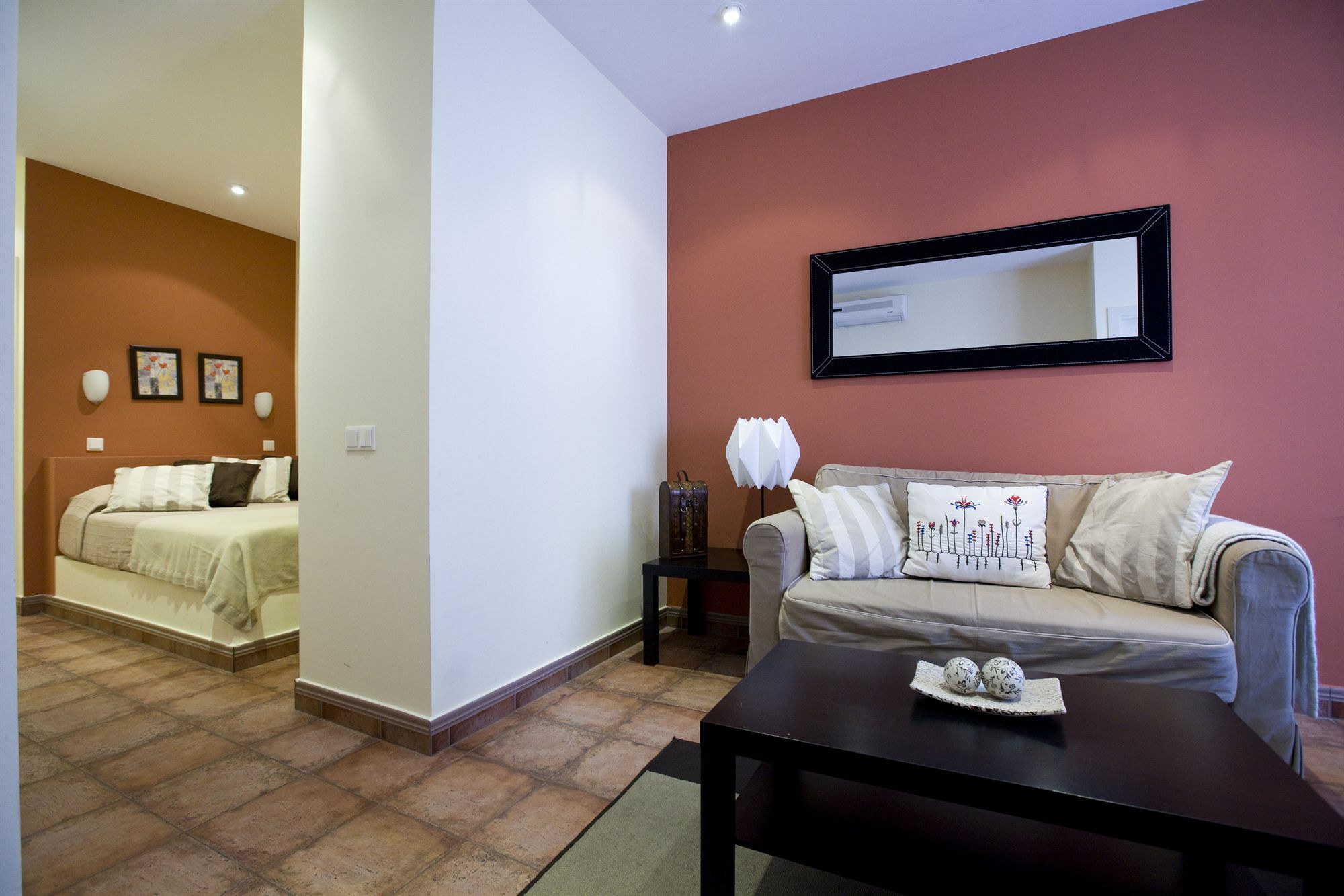 Apartamento Tirso De Molina Madrid Ngoại thất bức ảnh